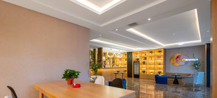 魔方灰鲸酒店(鼓楼休闲广场店)图片