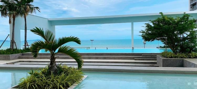 AERAS Beachfront Condominium Jomtien Pattaya图片