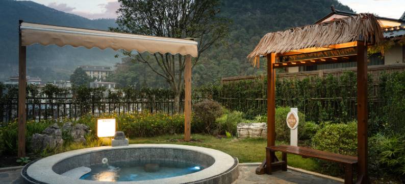 苗阿祖·康养药浴温泉亲子度假酒店图片