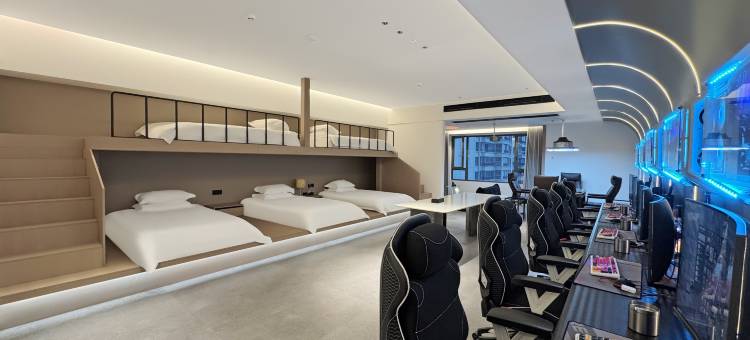 晞悦电竞民宿(泰州万象城店)图片