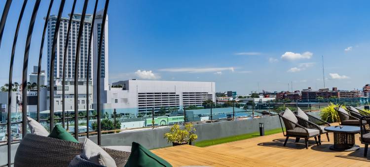 芭堤雅皇后酒店(Empress Pattaya Hotel)图片