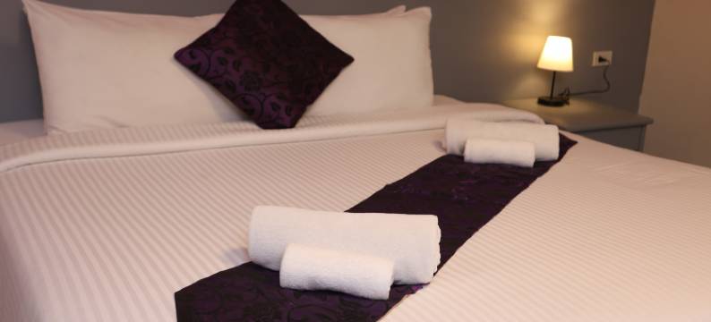 便捷素万那普格兰德普拉斯酒店(Convenient Grand Plus Hotel Suvarnabhumi)图片