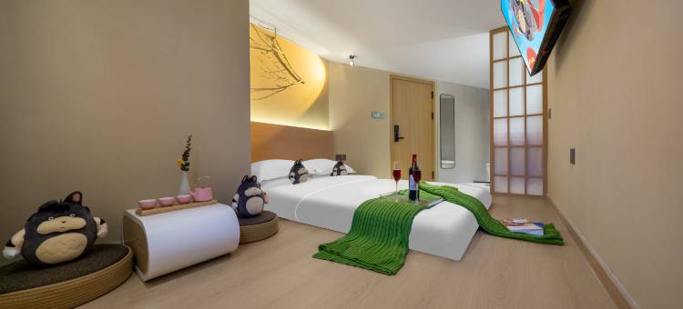 龙猫精灵酒店(成都宽窄巷子文殊院地铁站店)图片