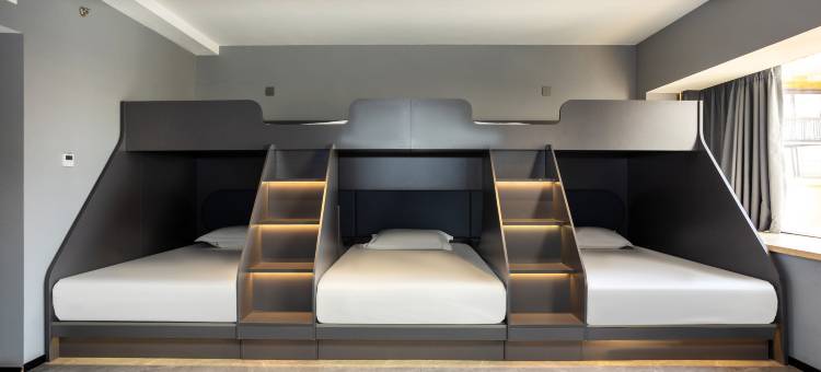 网鱼电竞酒店(上海虹口外国语大学店)图片