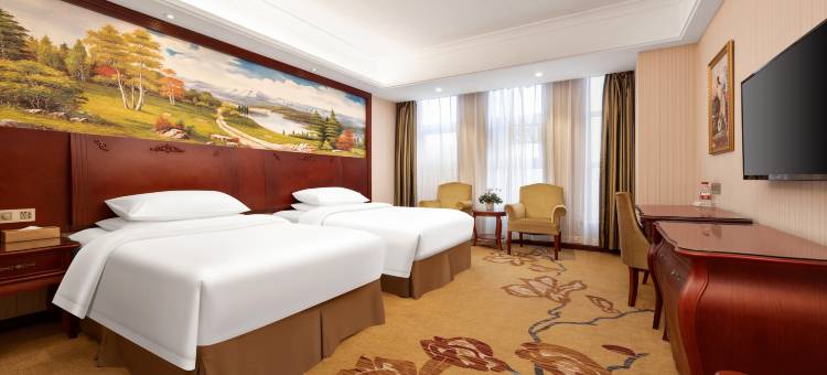 维也纳酒店(枣庄高铁站店)图片