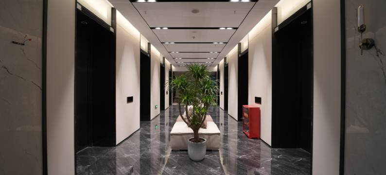 重庆酣然酒店(解放碑步行街洪崖洞店)图片