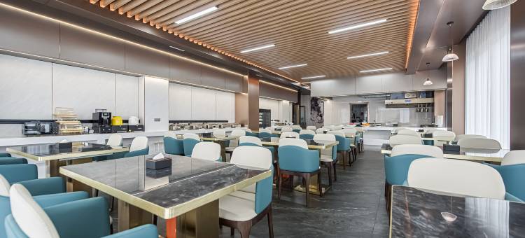 泊尔思顿酒店(隆昌新街里金沙时代广场店)图片