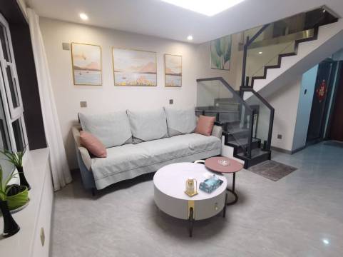 云栖民宿(凤凰岭森林公园红星东街店)