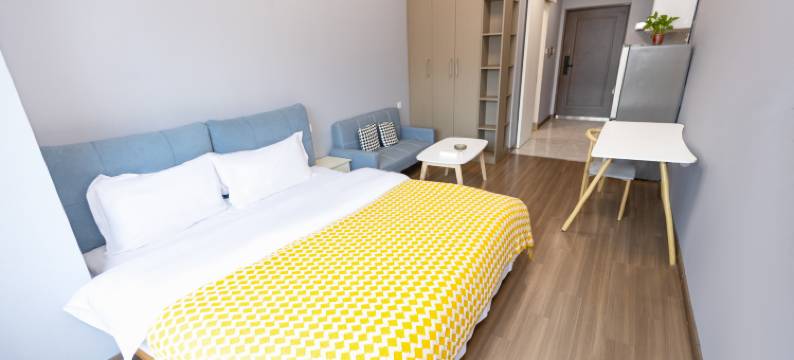 箐舍影院式民宿图片