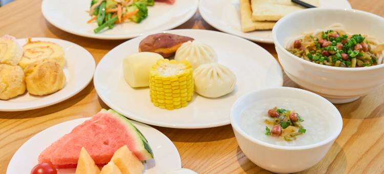 柏纳酒店(阳朔西街店)图片