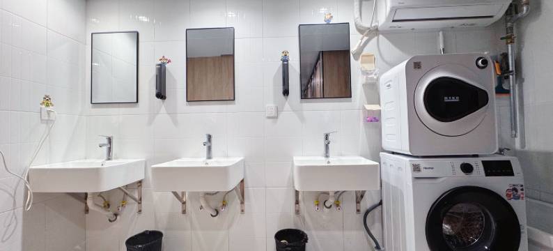 泊钰青年旅社(苏州山塘街石路地铁站店)图片