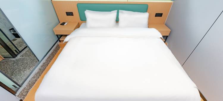 咖居酒店(南京南站河定桥地铁站店)图片