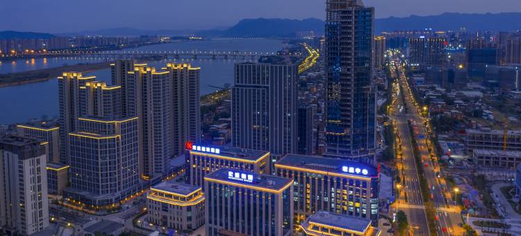 四季汇行政公寓(福州闽侯大学城厚庭地铁站店)图片