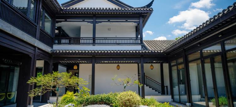 龙虎山鹤鸣溪谷悬圃民宿图片