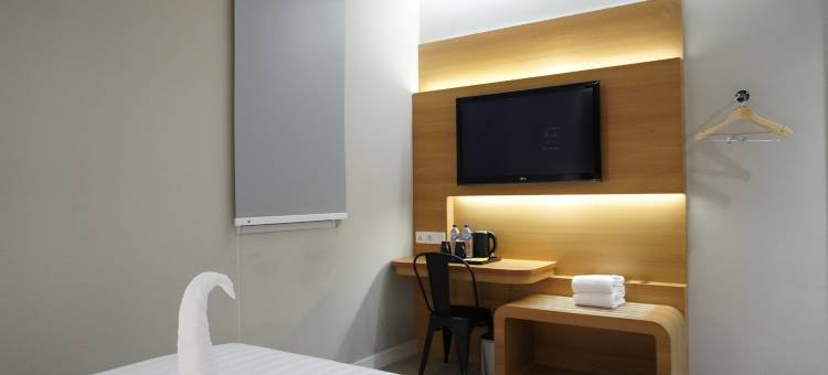 巴布亚勒斯塔里弗朗特一号酒店(Front One Hotel Papua Lestari)图片