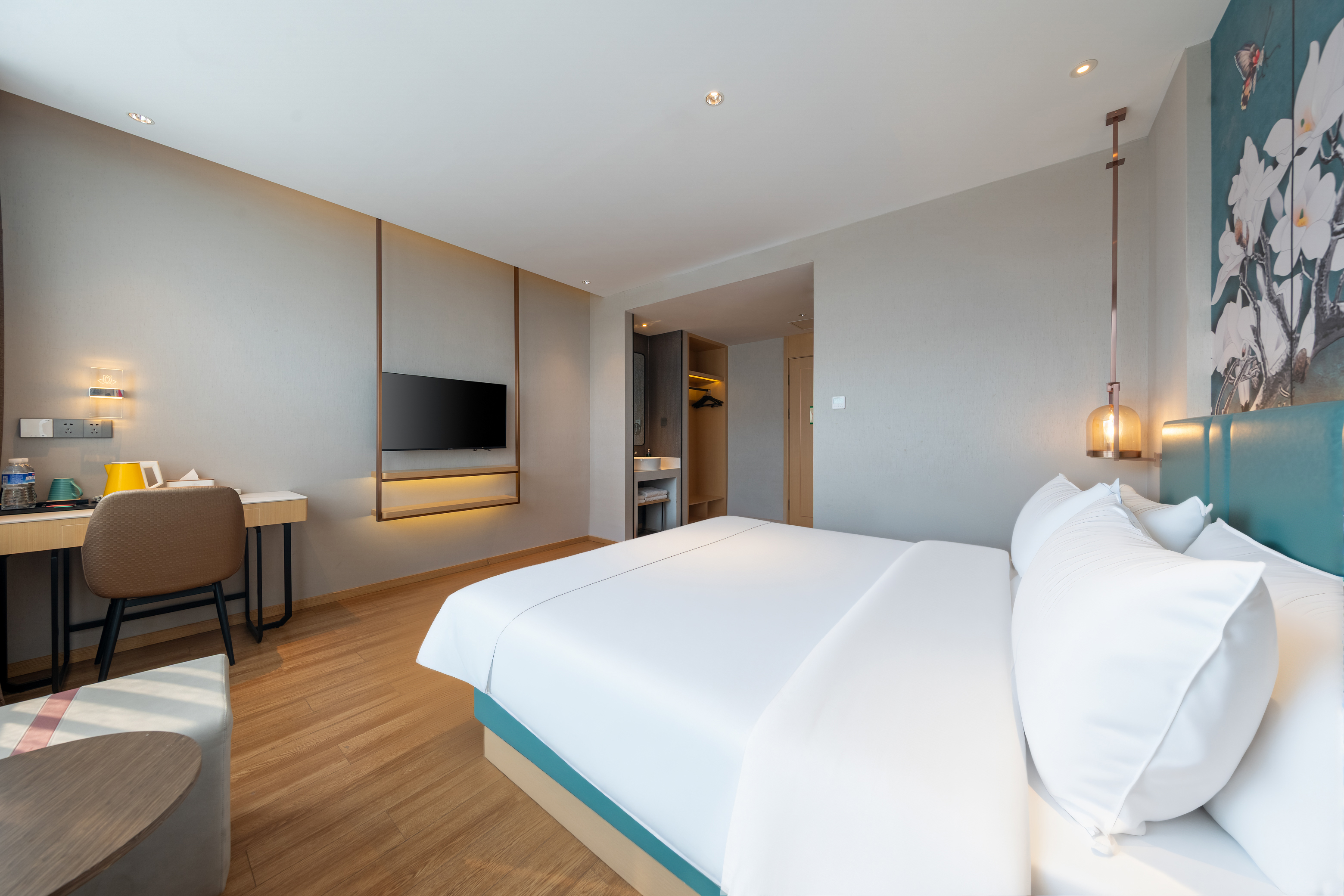 Xingshan WAVE Hotel (Jingjiang People's Park)Over view