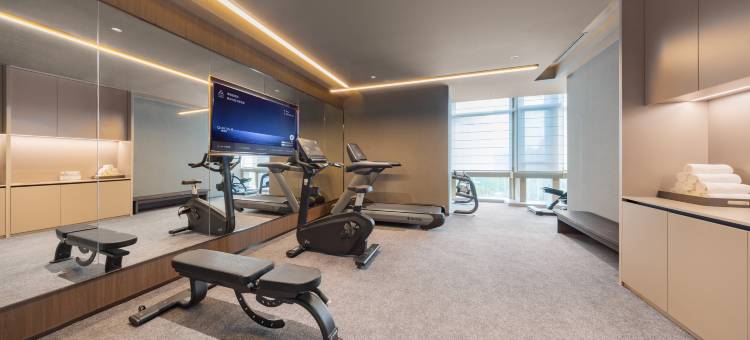 大连星海广场会展中心地铁站亚朵酒店图片