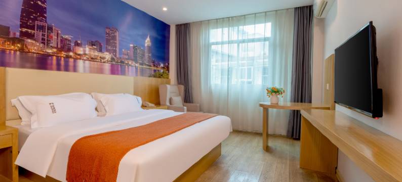 南宁库博酒店(民族大学西乡塘地铁站D出口店)图片