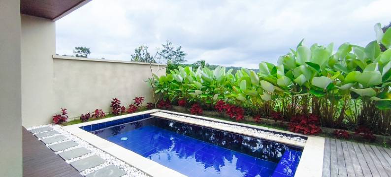 斯瓦尔加雷贾纳别墅(The Lavana Svarga Renjana Villa)图片