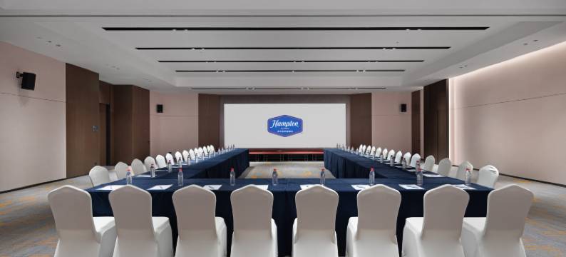 青岛空港希尔顿欢朋酒店(胶州北站店)图片