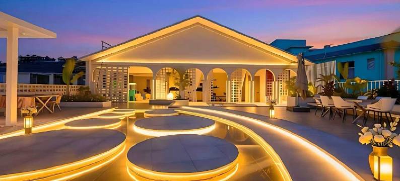 云朵蘭锦鲤花园泳池酒店(西双版纳景洪勐泐大佛寺店)图片