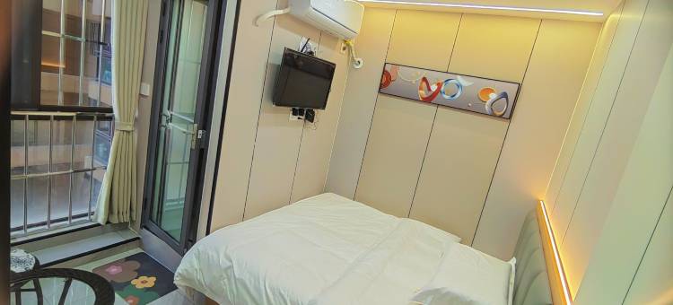 忘忧春城民宿(昆明站北广场店)图片