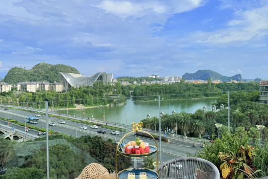 新嶼酒店（桂林兩江四湖象鼻山店）