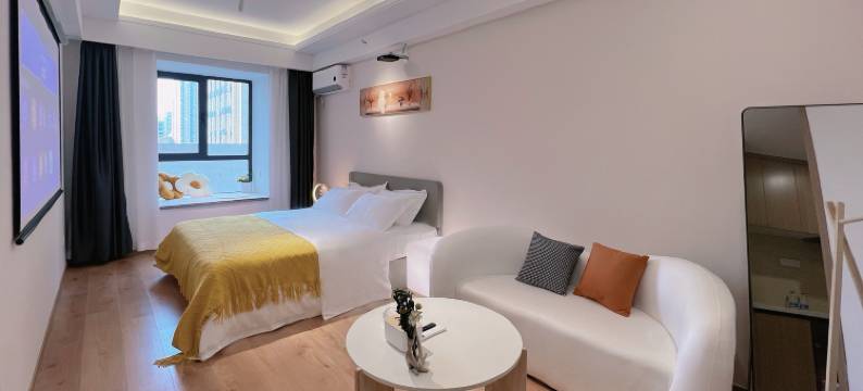 云禾·轻舍民宿(省人民医院盛安广场店)图片