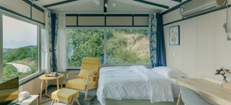 栗子•花开山居图片