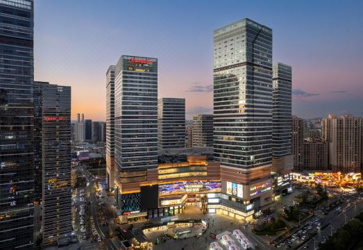 昆明官渡海乐世界希尔顿欢朋酒店外景图