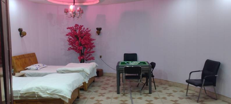 新天泉洗浴温泉酒店图片