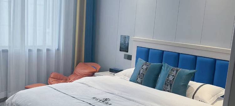 凌云酒店(南伞镇河畔公园店)图片