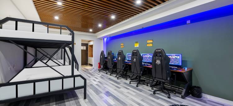 国际庄电竞酒店(新百广场湾里庙店)图片