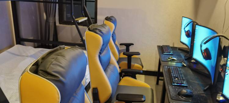 上海极速光年酒店(松江大学城地铁站店)图片