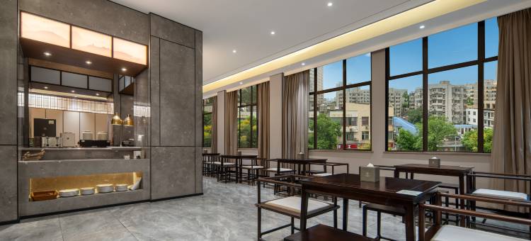 陌上轻居酒店(武汉理工大学街道口店)图片