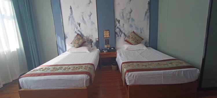 珲春麒麟阁健足酒店(口岸大路新西市场店)图片