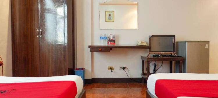 红多兹酒店-近玛丽巴格巴兰戈大厅(RedDoorz near Maribago Barangay Hall)图片