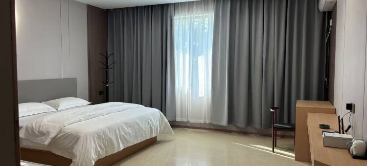 凌云酒店(香山大道康和城店)图片