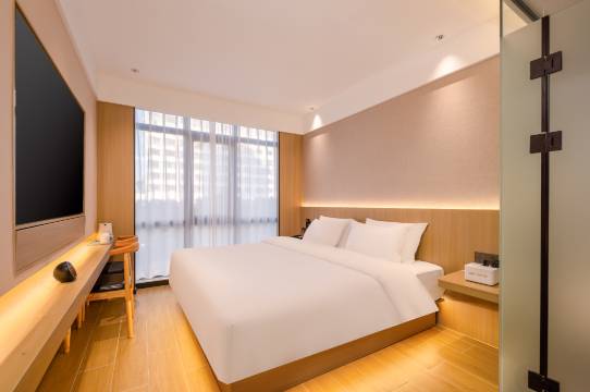 栖悦酒店(骑楼老街海南大学店)