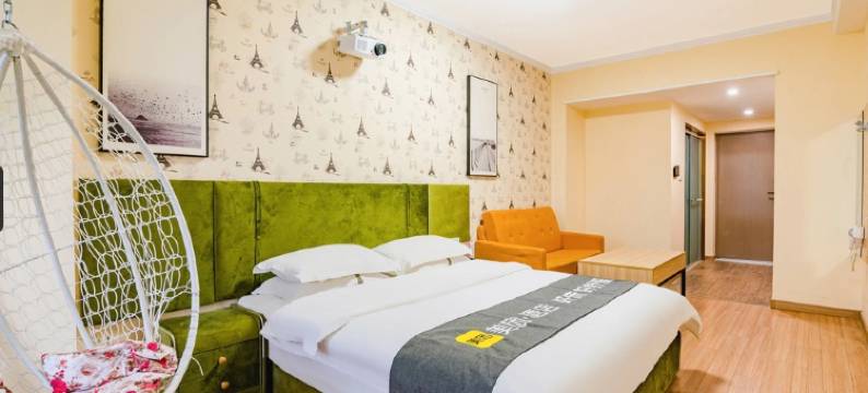 金茉莉时尚民宿(郑州中原福塔七里河地铁站店)图片