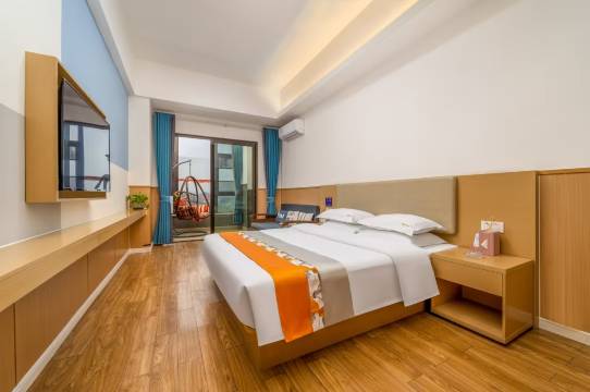 御园假日酒店(临桂吾悦广场店)