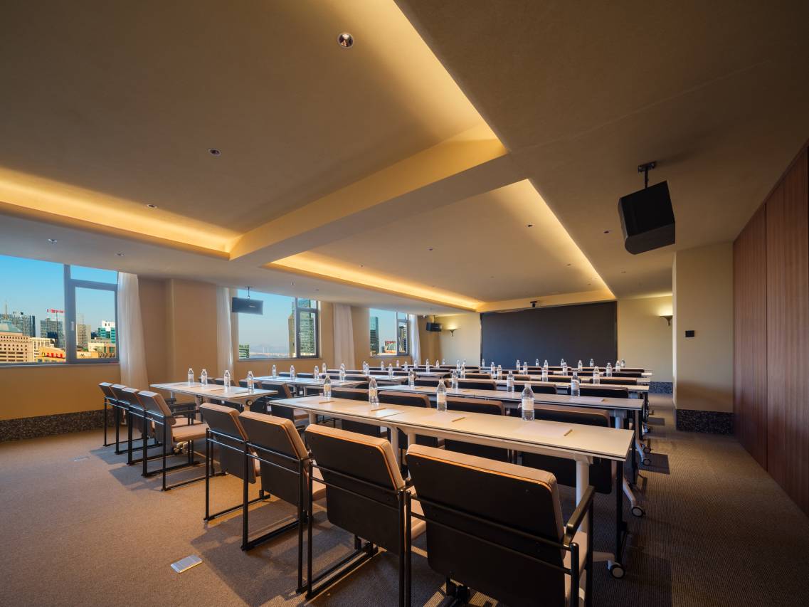 大连中山广场鲁迅路亚朵酒店图片