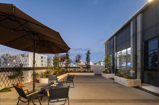 芊洲・360°空中花园・智能观景设计酒店(嘉禾望岗地铁站金铂天地店)图片