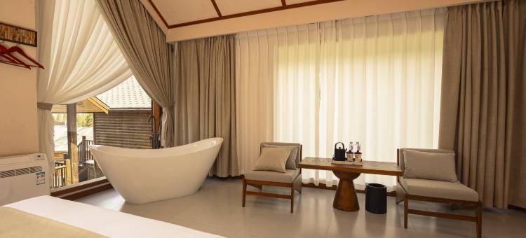 琼库什台阅木山居民宿图片