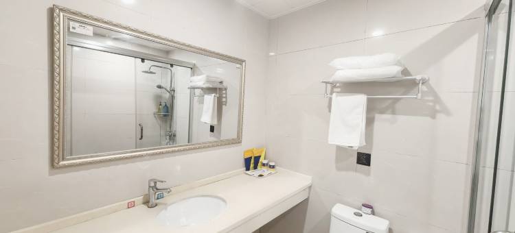 派酒店(淮安金湖苏宁广场店)图片