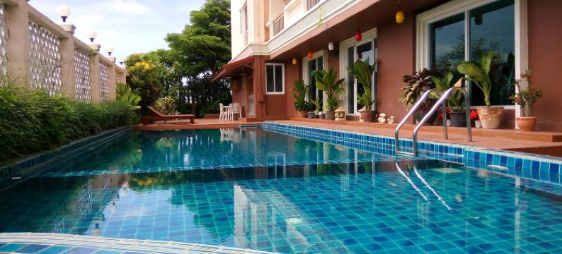 便捷素万那普格兰德普拉斯酒店(Convenient Grand Plus Hotel Suvarnabhumi)图片