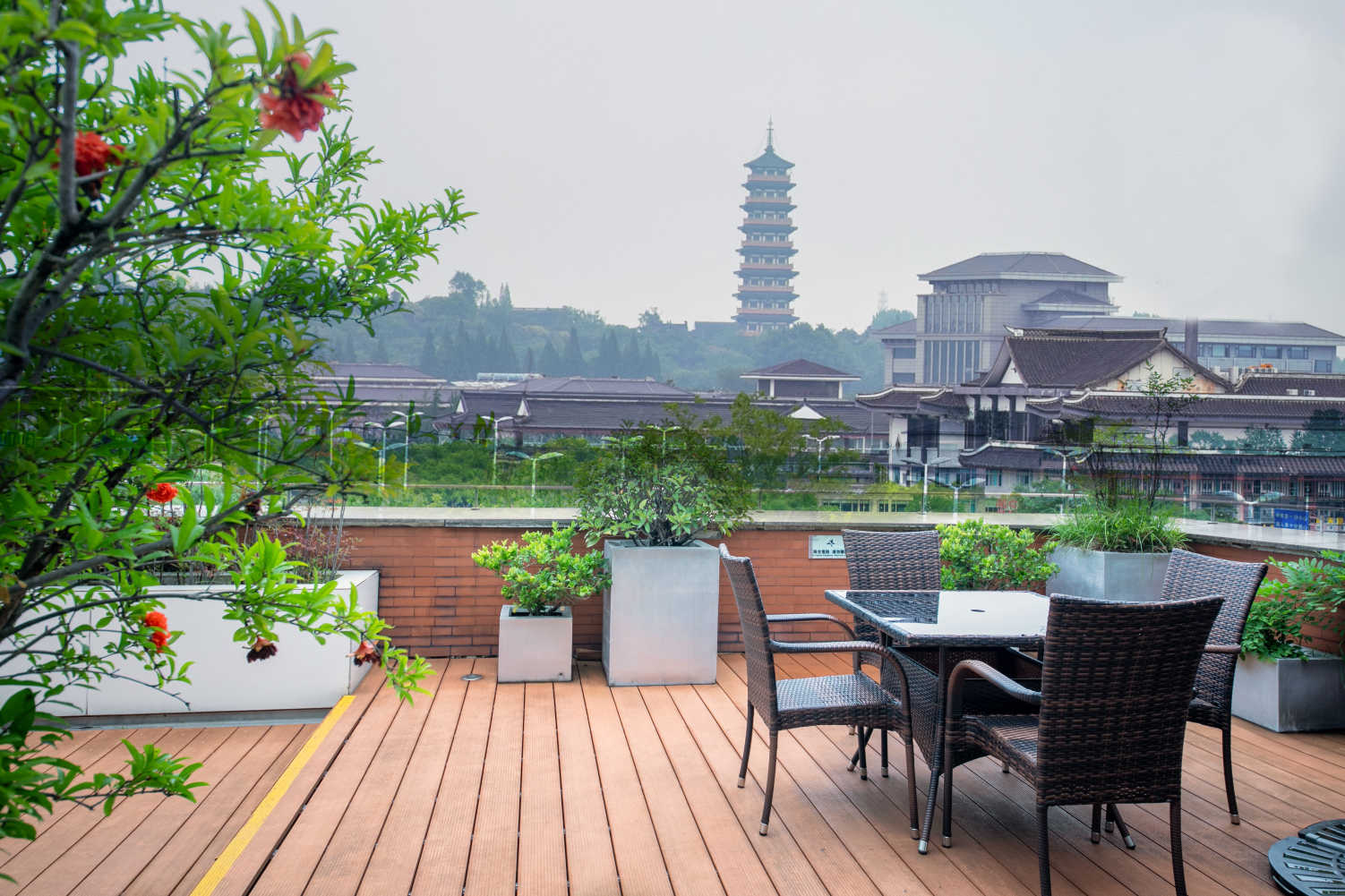 Grand Skylight Hotel Hotel Overview