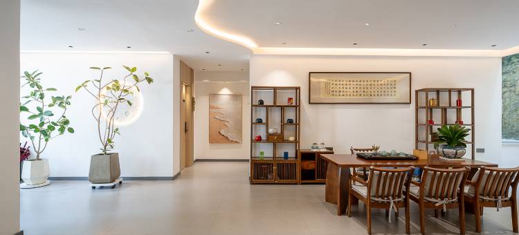 花筑·栾川观山月民宿(老君山中灵索道店)图片