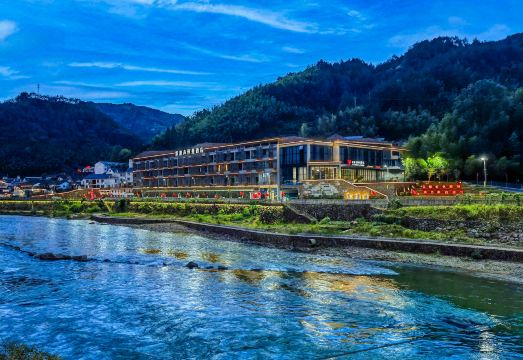 遂昌雷迪森怿曼酒店外景图