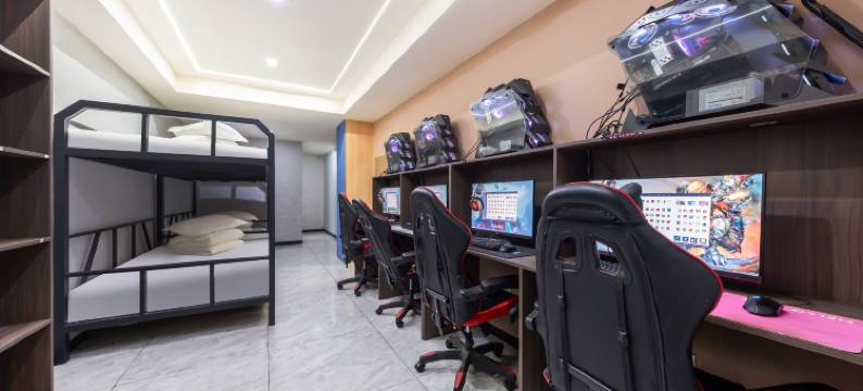 源计划电竞酒店(滨州山东航空学院店)图片